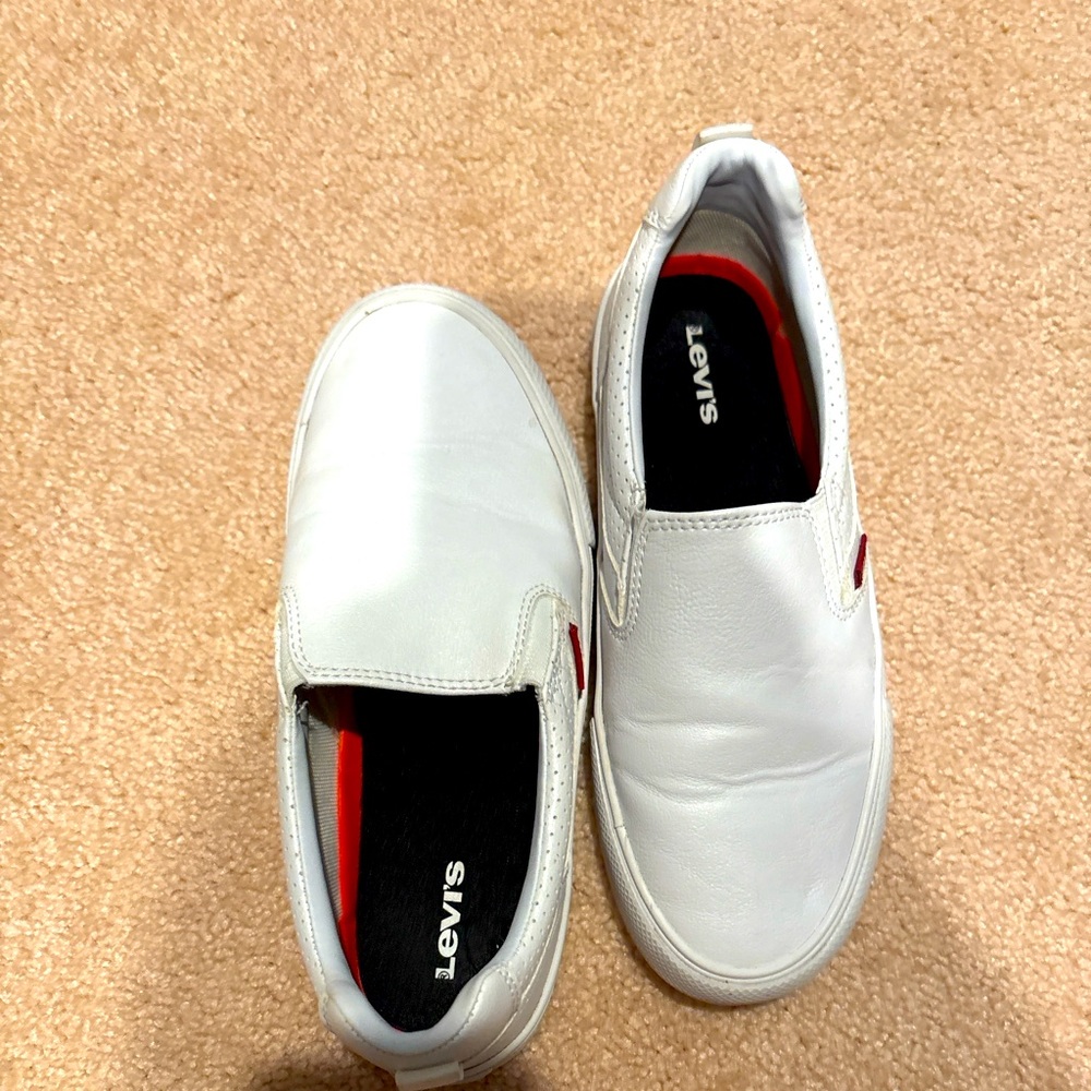 Levi's White Slip-On Sneakers | Women's Size 6‎ Casual Shoes Box